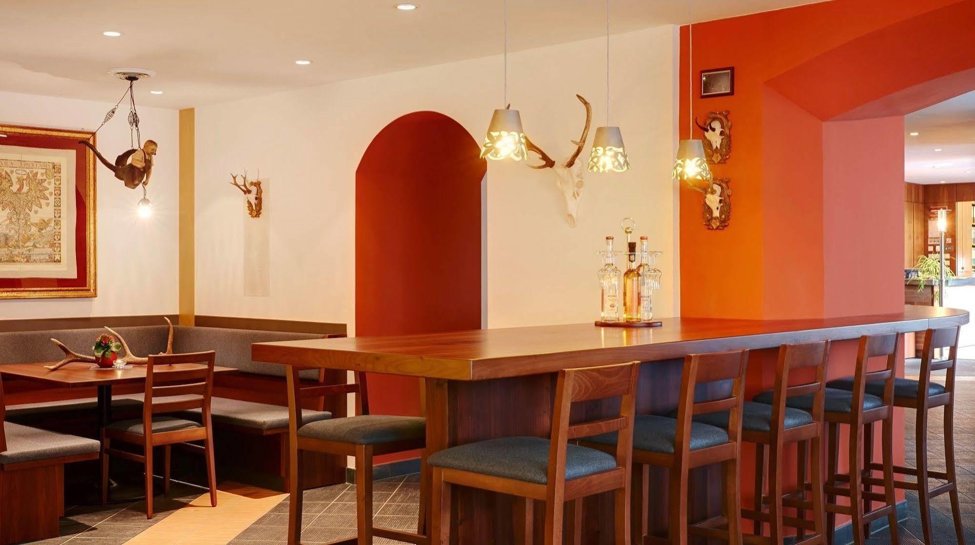 Hotel Krone - Eat, Drink, Stay Bressanone Ngoại thất bức ảnh