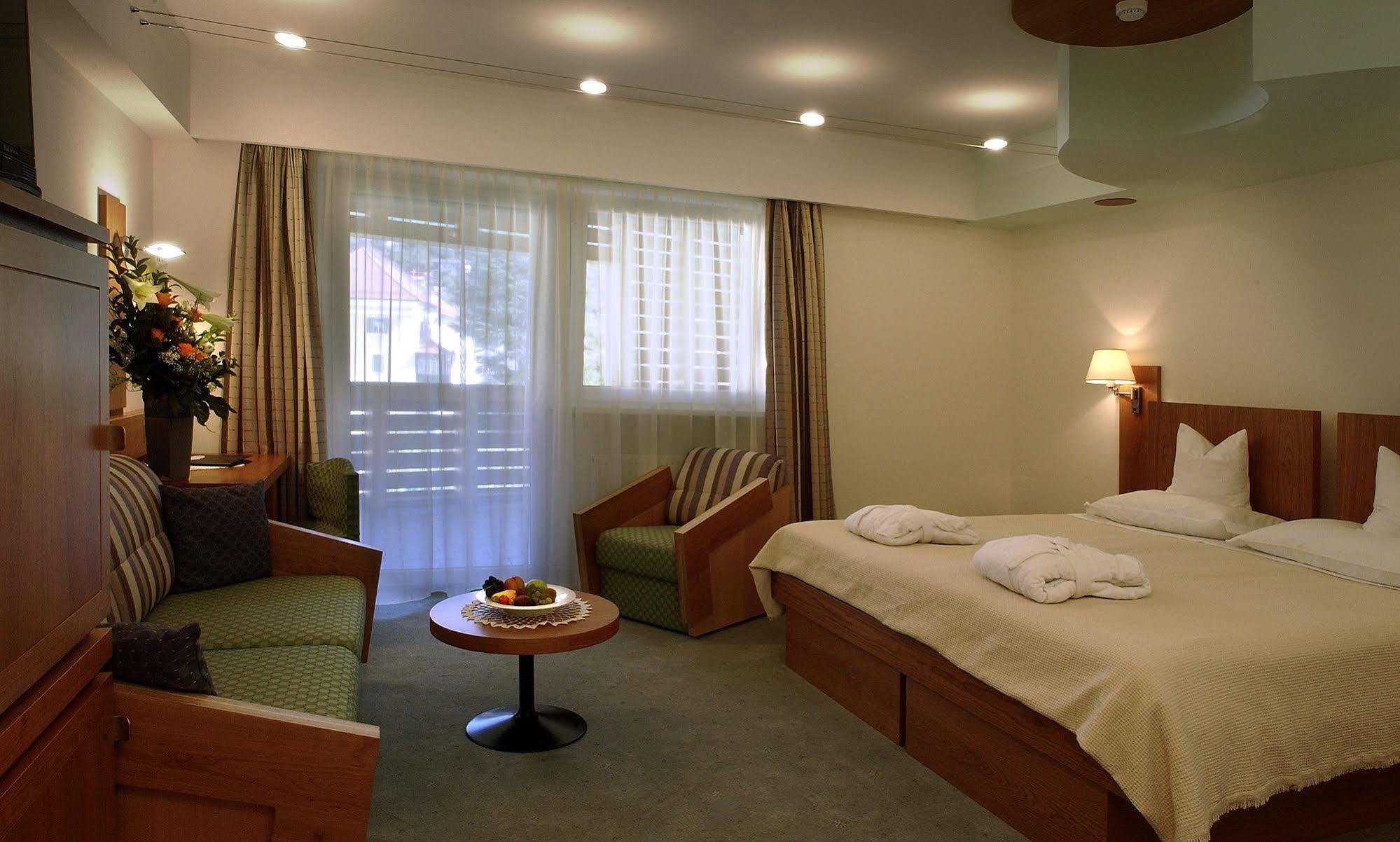 Hotel Krone - Eat, Drink, Stay Bressanone Ngoại thất bức ảnh